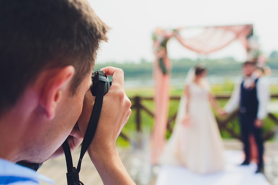 Wedding photographer in Sydney taking prenup pictures